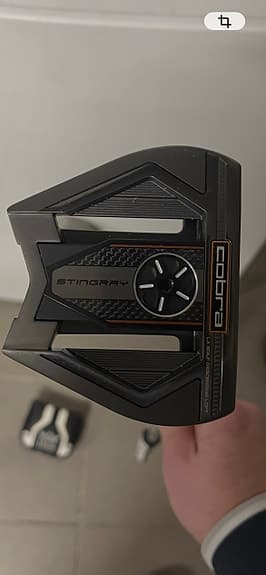 Putter.cobra Stingray med  Super Stroke grepp