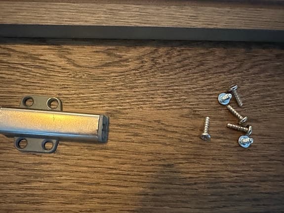 BJÖRKÖVIKEN (60x38) med Gångjärn