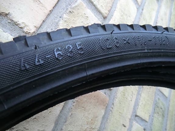 dubb däck dubbar cykel dubbdäck vinterdäck 28 tum hakkapeliitta speed 44-635