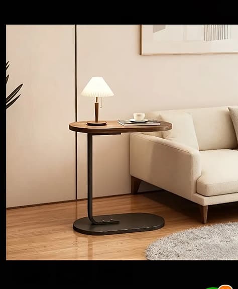 Helt nytt Sängbord med justerbar höjd och oval bordsskiva i trä och metall