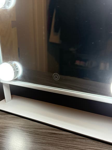 Sminkspegel med LED-belysning - Nyskick & Proffsljus