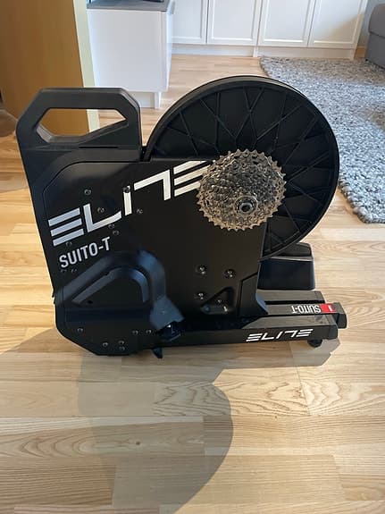 Elite Suito-T Cykeltrainer svart