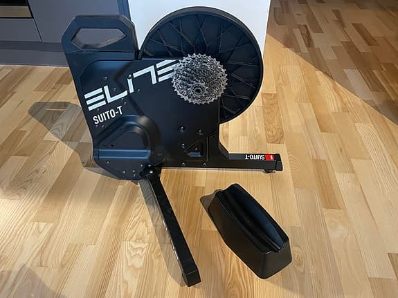 Elite Suito-T Cykeltrainer svart