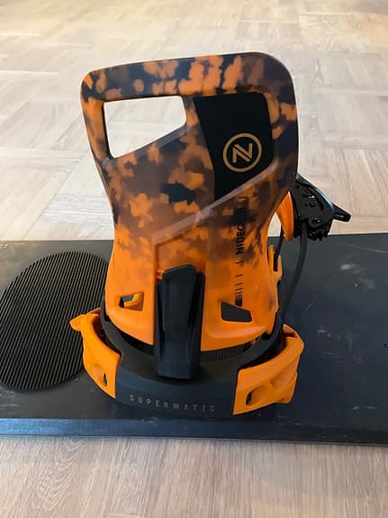 Snowboardbindning, Niedecker Supermatic storlek M