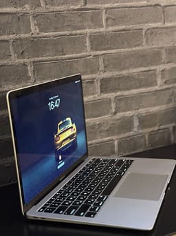 En Apple MacBook Air (Nyskick) 13,3" i5, 2018/2019, 256GB, 1,6GHz, 8GB (A1932).