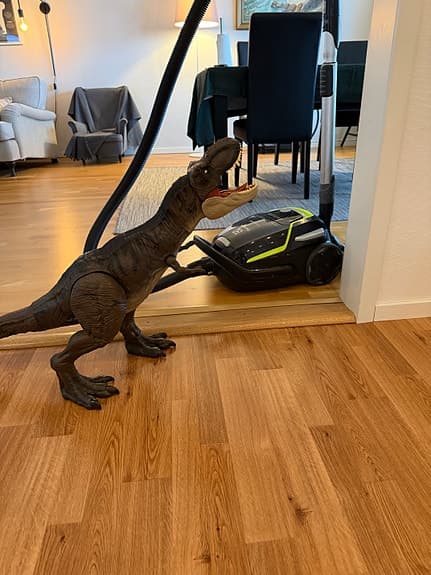 Megastor Tyrannosaurus Rex!