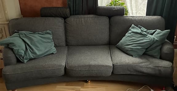 Howard svängd soffa och fåtölj