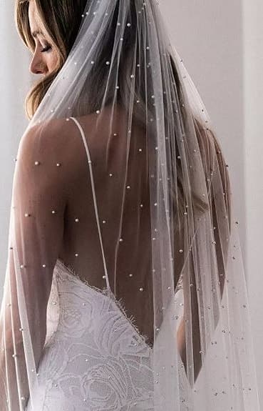 Brudslöja med pärlor från Sublime Style 3m lång