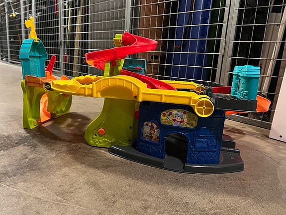 Fisher-Price - Garage Little People 2-In-1
