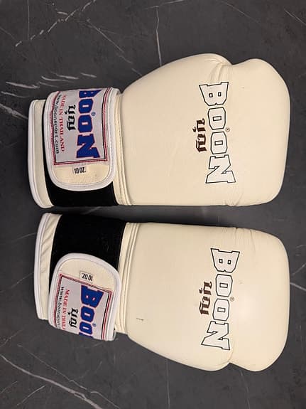 Boon 10oz Boxningshandskar Vit