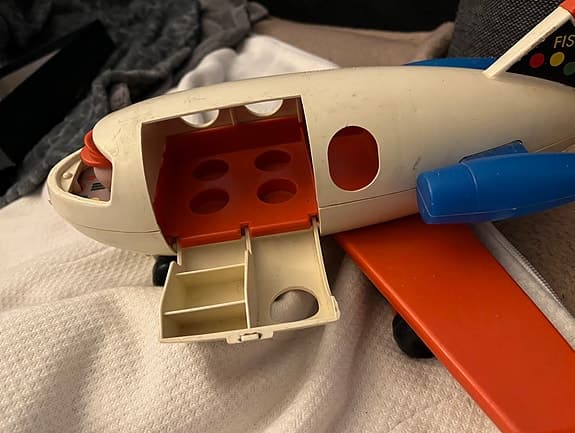 Retro leksaksflygplan från Fisher-Price.