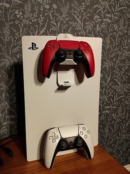 Playstation 5 med två handkontroller