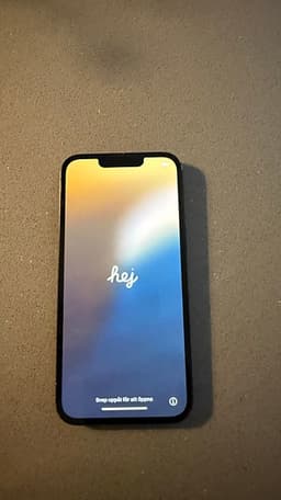 Apple iPhone 13 128 GB svart