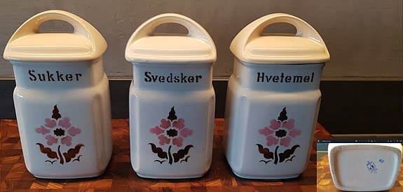Arabia Finland - Köksburkar med blomdekor