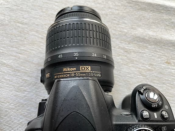 Nikon D3100 Kamerahus + Objektiv