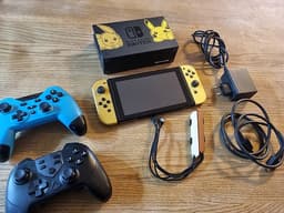 Nintendo Switch Pikachu and Eevee Edition