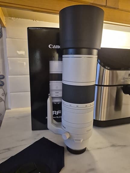 Canon RF 200-800 mm f6.3-9 teleobjektiv