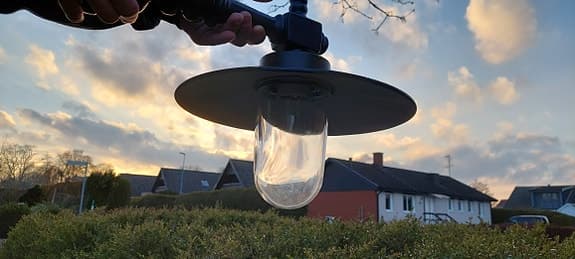 Utomhuslampa i svart Gjutjärn med glas
