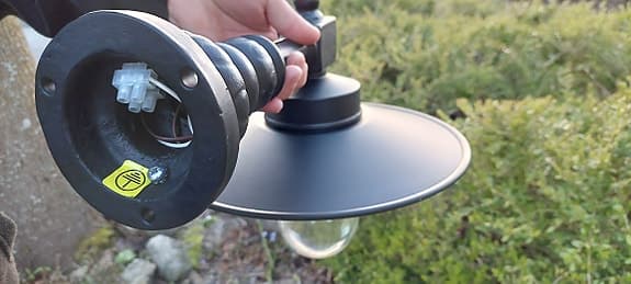 Utomhuslampa i svart Gjutjärn med glas