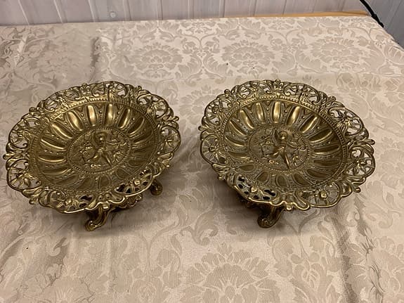 2 fina skålar på fot Mässing, jugend stil 1900 tal