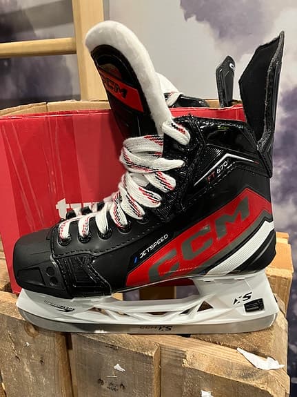 CCM JetSpeed FT670 - 37.5 - Regular