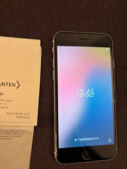 Apple iPhone SE 2021 64 GB 77%