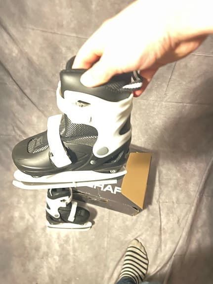 Graf Ishockeyskridskor barn storlek 28 svart och vit