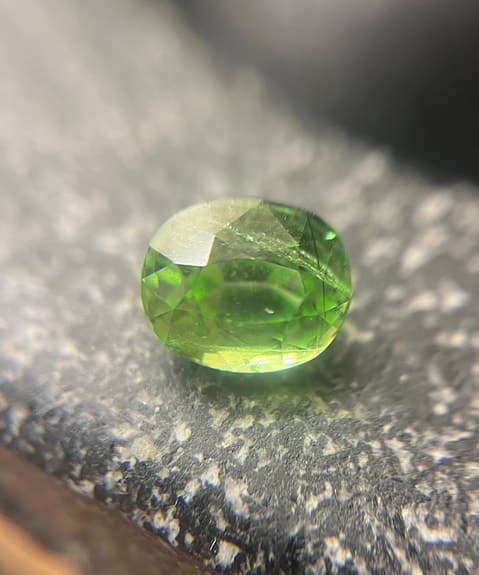 Peridot ludwigite 5.30 ct Pakistan