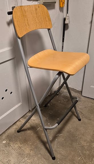 Hög stol