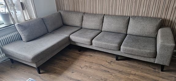 Hörnsoffa med divan och fotpall