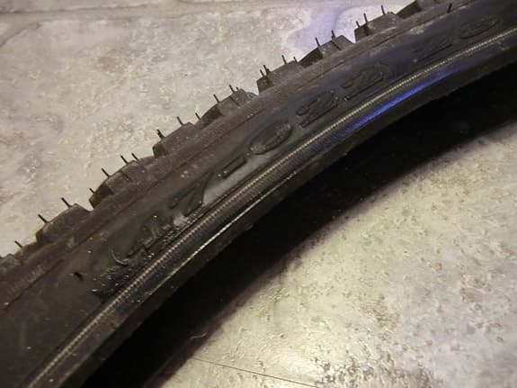 cykel däck dubbar vinterdäck dubbdäck 47-622 28 tum 28x1,75