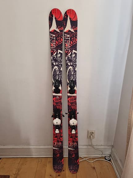 Atomic PUNX BIKE skidor med bindningar Salomon och Salamon pjäxor  - HELT NY