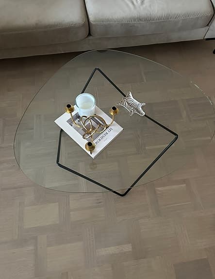 Soffbord från GUBI