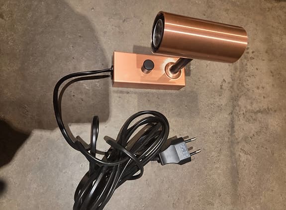 Cato Belid vägglampa enkel i koppar