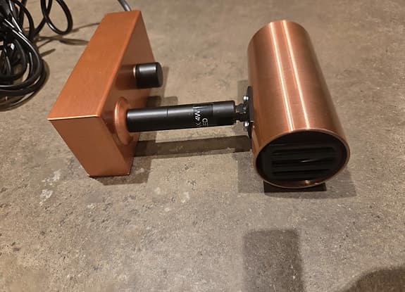 Cato Belid vägglampa enkel i koppar