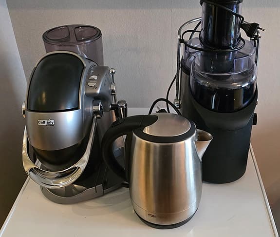 Juicepress, Kapsel kaffe maskin och en Vattenkokare