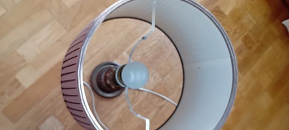 Bord/golvlampa , brun, höjd 66 cm, skärmdiameter 33 cm, brädd 33 cm