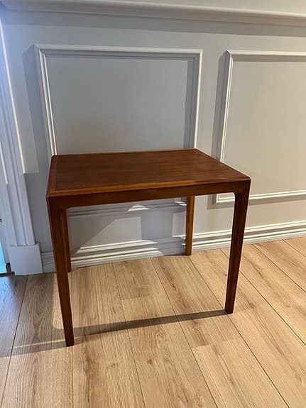 Soffbord/sidobord i teak- Bodafors , Bertil fridhagen