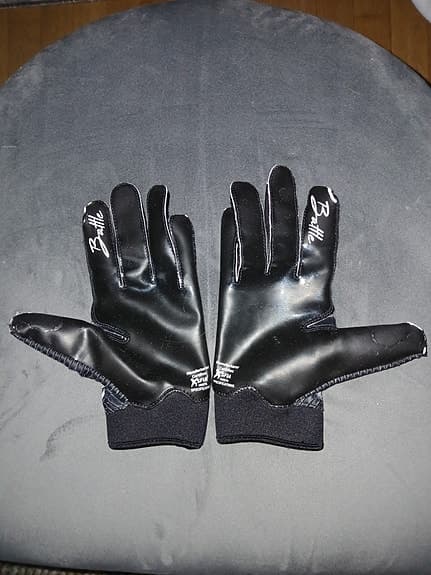 Handskar amerikansk fotboll