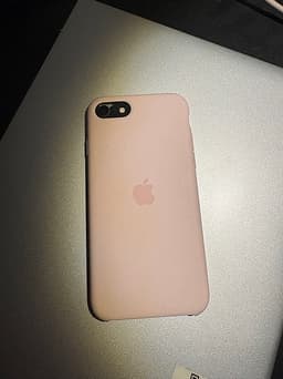 Apple iPhone SE (GEN 2) + Apple Silicone Case