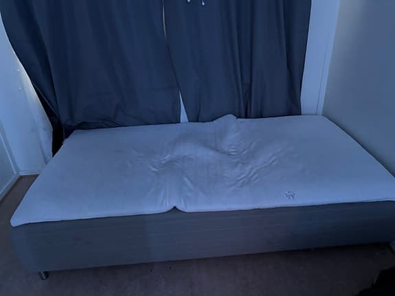 IKEA bäddsoffa med madrass