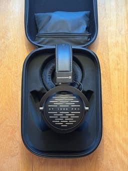 Beyerdynamic DT 1990 Pro hörlurar