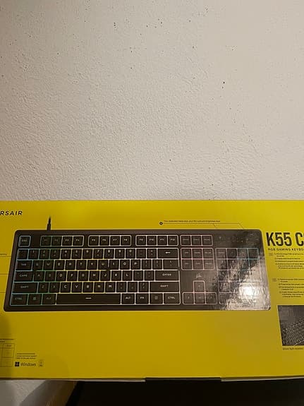 Corsair K55 Core RGB Gamingtangentbord och Scimitar RGB Elite Gamingmus