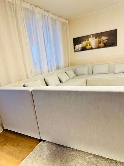 Stor modulsoffa U/L-form + 10 kuddar – kan byggas som du vill! (Skogås)
