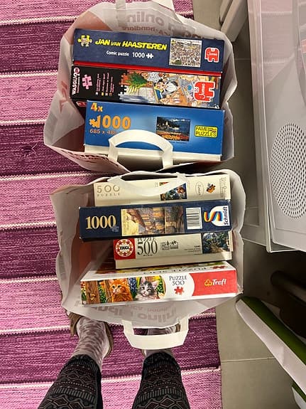 7 olika pussel mellan 500-1000 bitar.