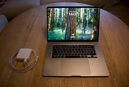MacBook Pro 16” 2019 | i9 2,3 GHz | 16GB RAM | 1TB SSD | Space Gray