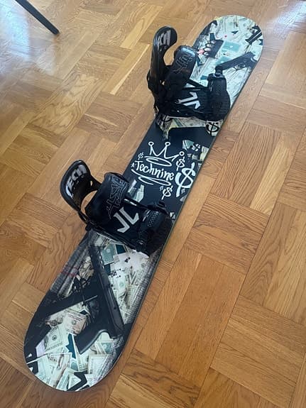Technine Snowboard med bindningar