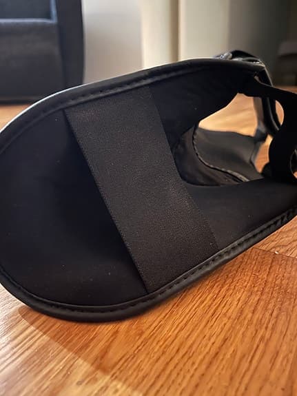 Zebra benskydd svart storlek M