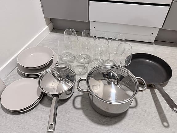IKEA Köksporslin och kastruller