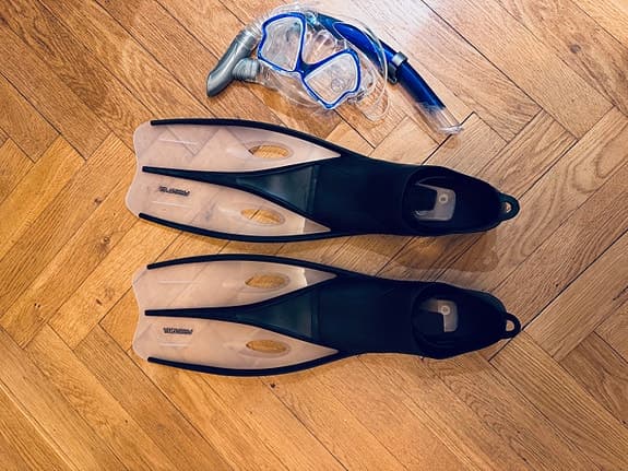 Snorkelset med fenor, mask och snorkel